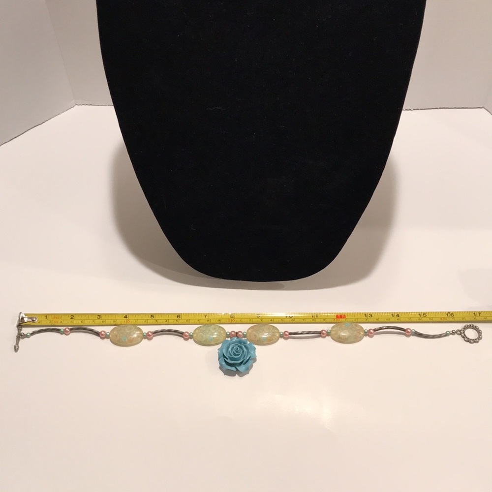 17” Costume Jewelry Necklace - Picture 5 of 8
